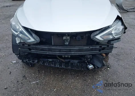 2018 Nissan Sentra Sv z USA, uszkodzony, nr VIN 3N1AB7APXJY281477